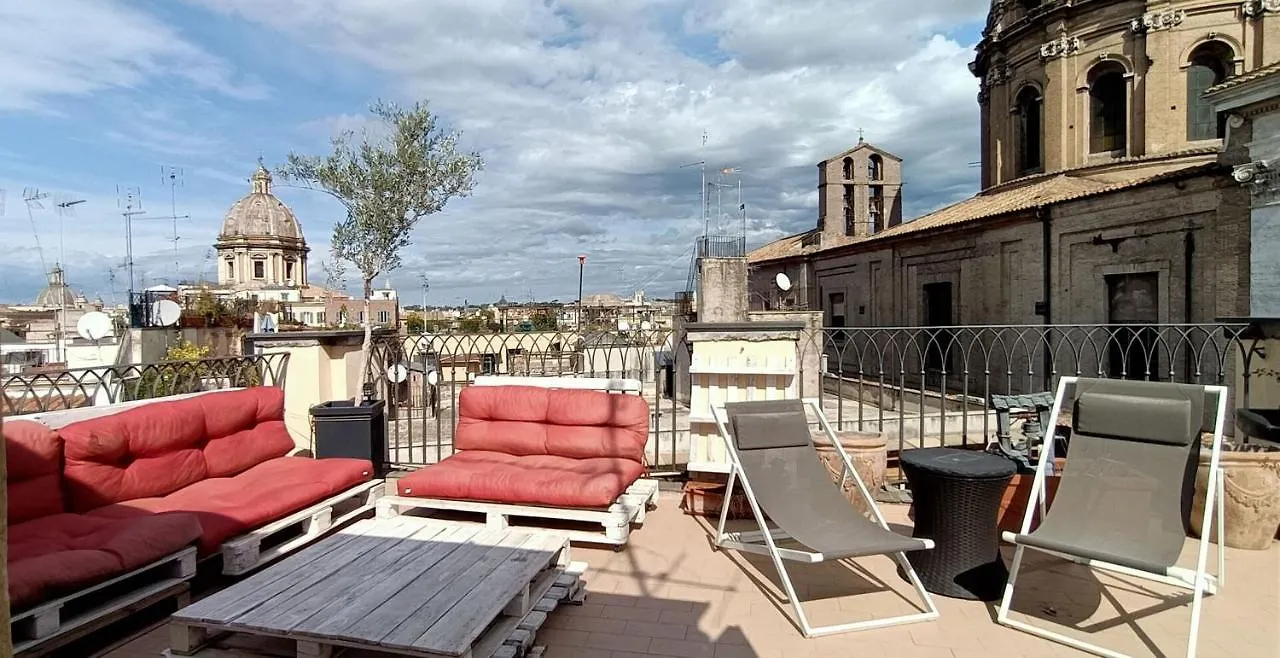 Terrace Apartment On The Monuments Of Rome