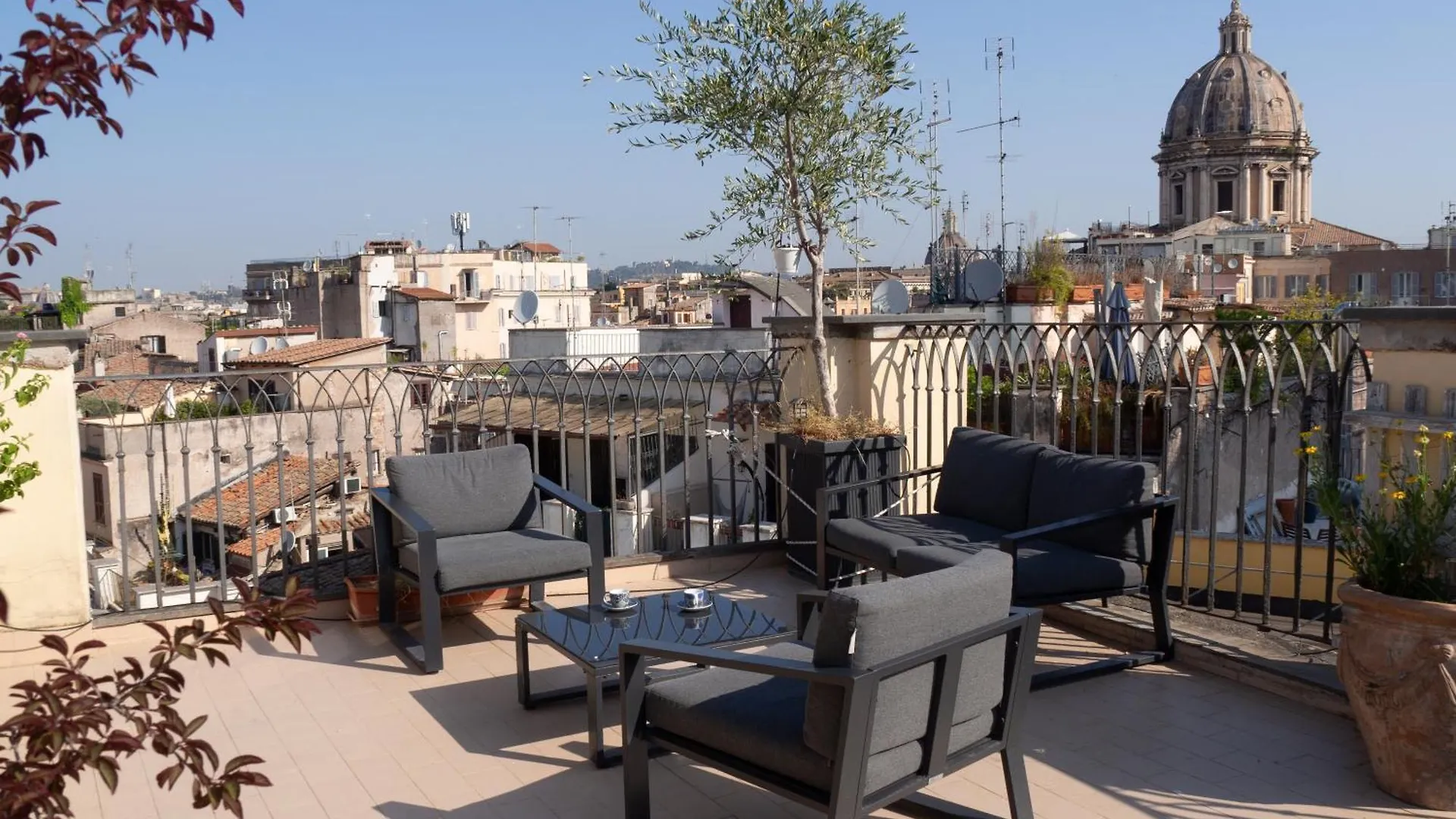 Terrace Apartment On The Monuments Of روما