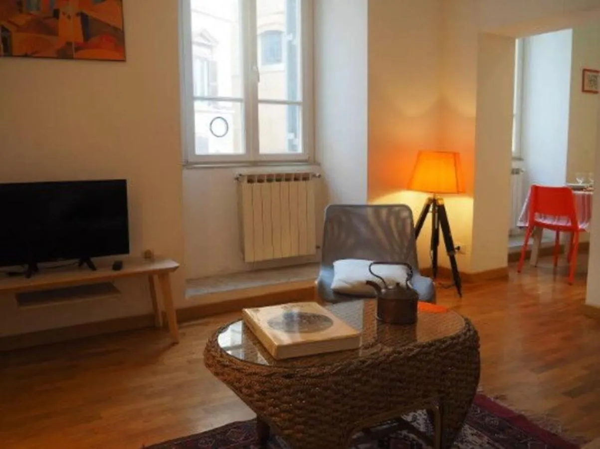 Terrace Apartment On The Monuments Of Rome