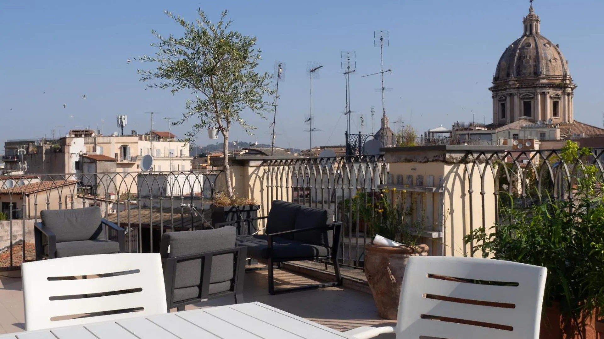 Terrace Apartment On The Monuments Of ローマ