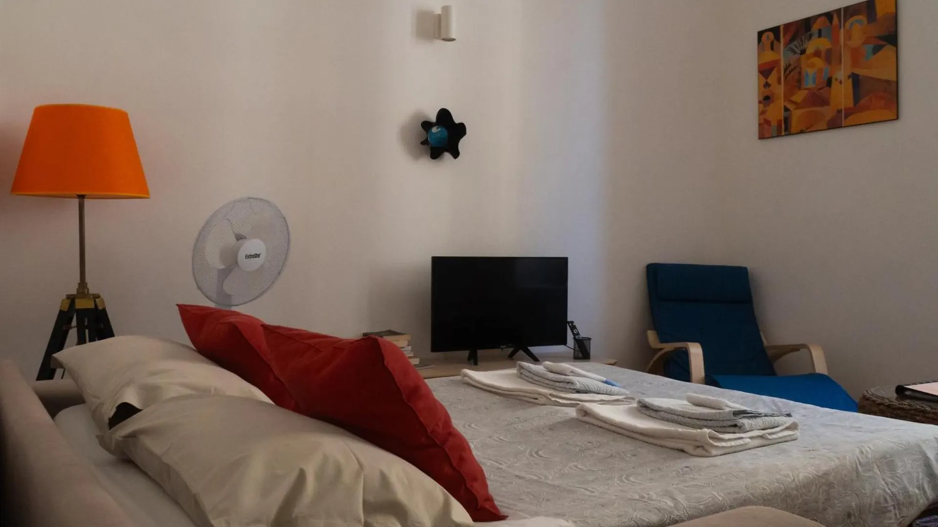 Terrace Apartment On The Monuments Of Rom 0*,  Italien